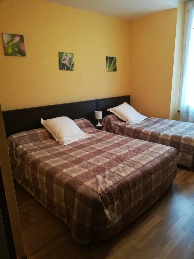 Hotel De La Poste Лимож Екстериор снимка