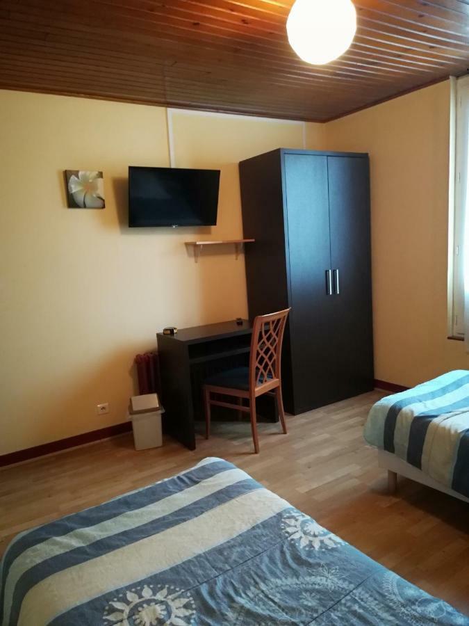 Hotel De La Poste Лимож Екстериор снимка